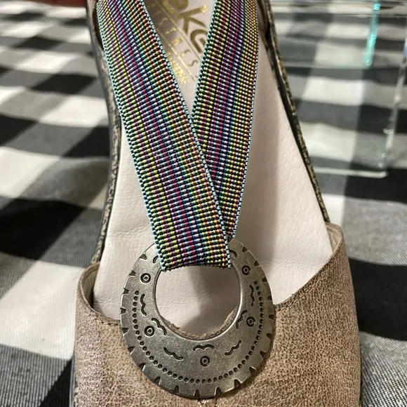 Rieker Daisy Antistress Slingback Closed Toe  Leather Shoes Size 39/8.5-9