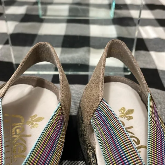 Rieker Daisy Antistress Slingback Closed Toe  Leather Shoes Size 39/8.5-9