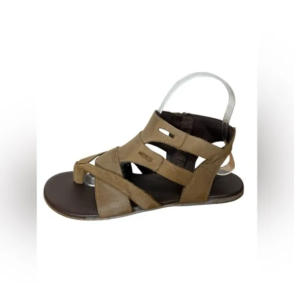 ROAN by BedStu Charlie Sandals Size 8