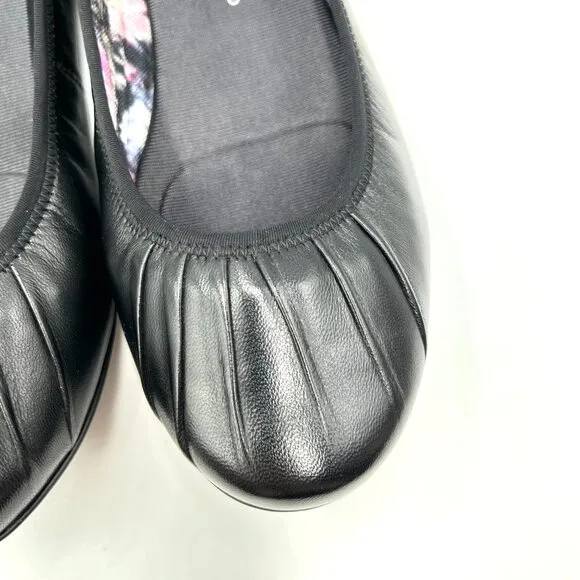 Rockport Womens Size 9 Black Leather Pleated Slip On Ballet Flats Shoes