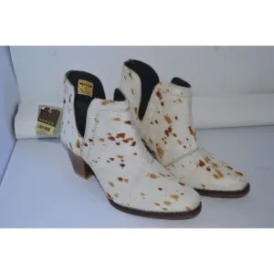 Roper 09-021-0981-3215 Rowdy Cream‎ &amp; Tan Hair on Hide Leather Booties Women's 7