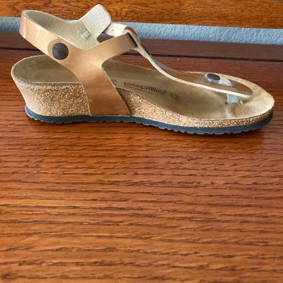 Rose Gold Birkenstock Papillio Gizeh Platform Size 38