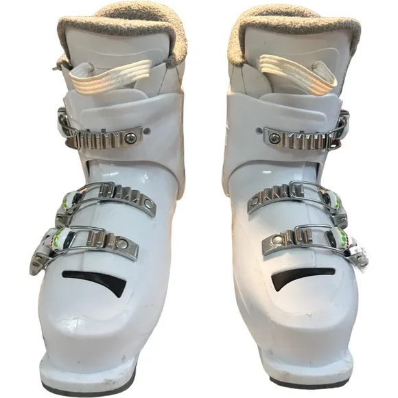 Rossignol Fun Girl J3 Junior Ski Boots In White/Pink Size 21.5 = US Size 4