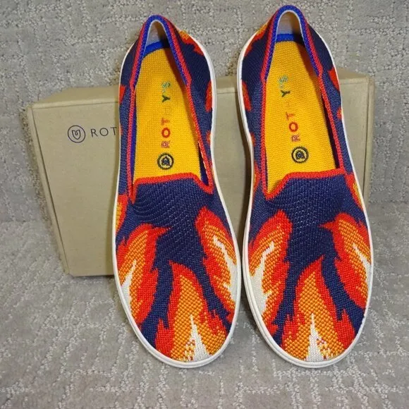 Rothy's The Kid Navy Flame Knit Slip On Sneaker Shoes Big Kids Size 4