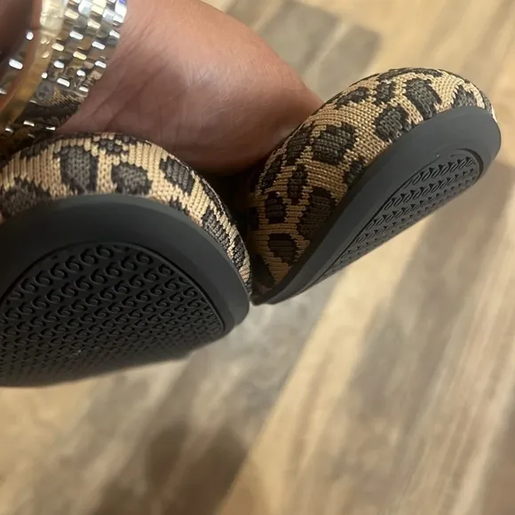 ROTHY'S Women's Flat Slip On Leopard PrintTextile Knit Comfort Shoes Si…