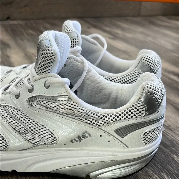 RYKA White Athletic Shoes with Breathable Mesh and Cushioned Sole