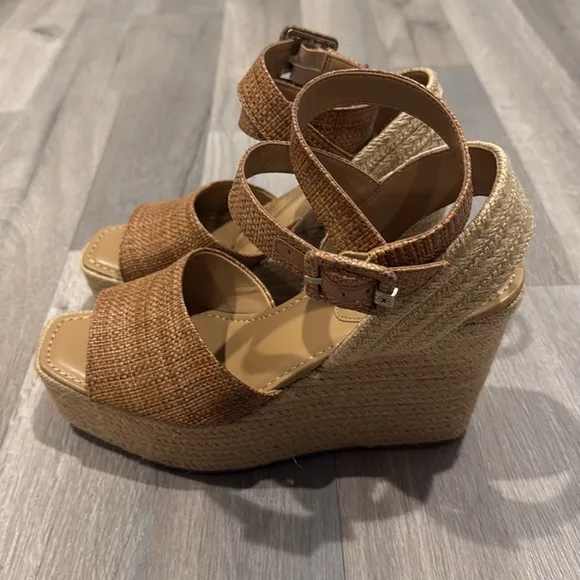 Sam Edelman Vada Heels