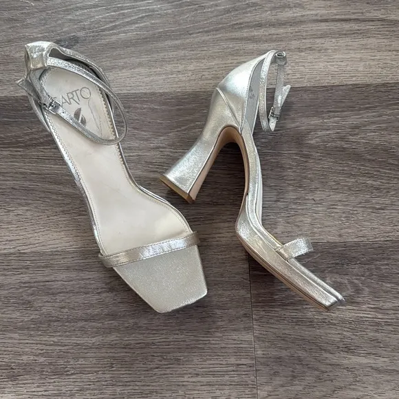 Sarto by Franco Sarto Silver Leather Ankle Strap Heeled Sandals 10 Evening