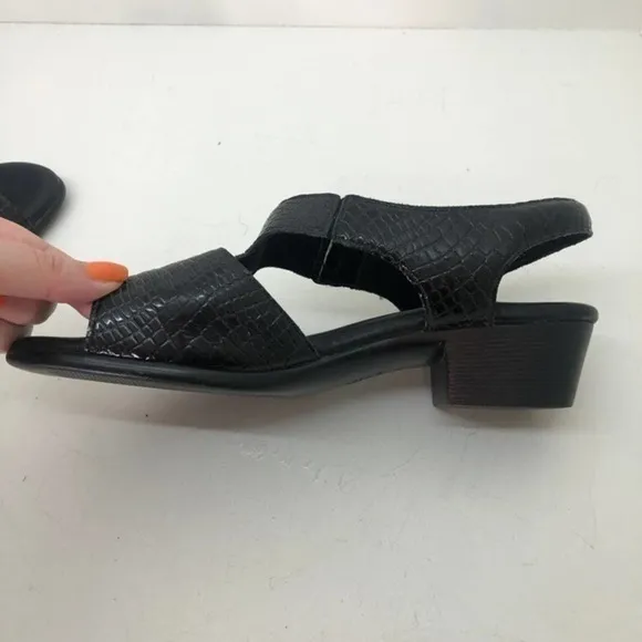SAS black croc suntimer leather open toe sandals