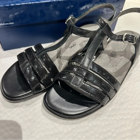 SAS black Woman’s leather sandals - used once
