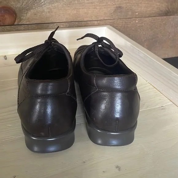SAS brown leather Traveler Tripad comfort shoes