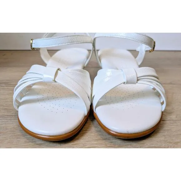 SAS Strippy Patent Leather White Sandal Sz 7 Wedge Heel Quarter Strap Comfort