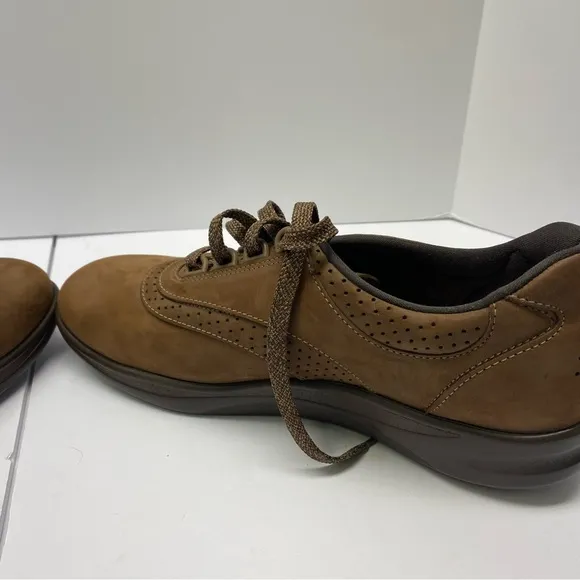 SAS Walk Easy Shoes Women's 9.5N Brown Nubuck Leather Low Comfort Walking