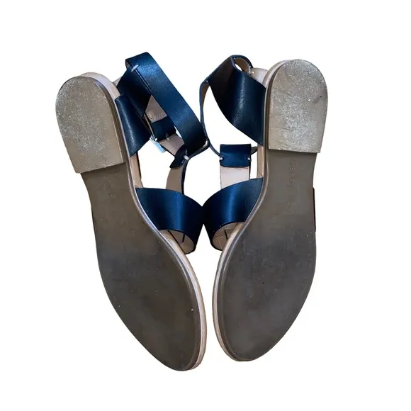 SEE BY CHOLÉ BLACK THONG SANDALS SIZE 39 EU / SIZE US 8