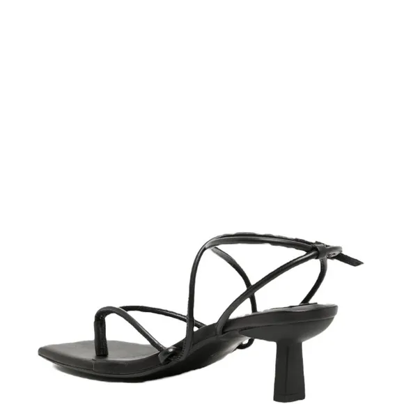 Senso- Women’s Wella-Ebony Black square-toe sandals open toe, mid heel, leather.