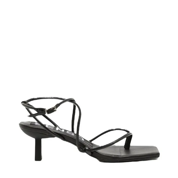 Senso- Women’s Wella-Ebony Black square-toe sandals open toe, mid heel, leather.