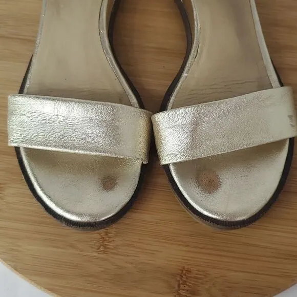 Seychelles Skipper Strapped Metallic Gold Leather Sandals Women's Size 9