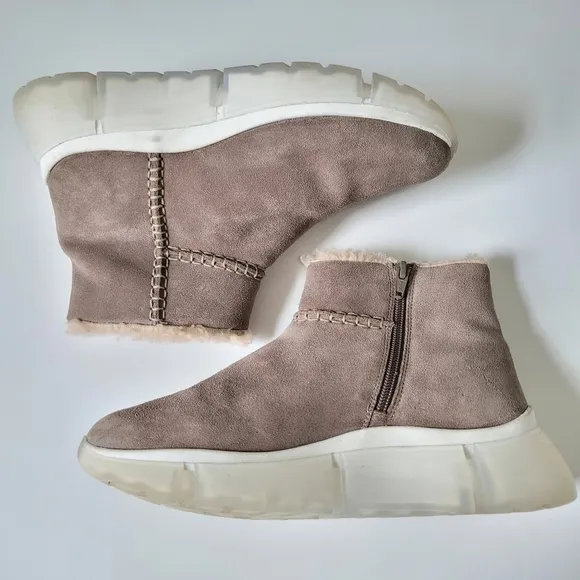 Seychelles Winded Sneaker Boot - taupe suede
