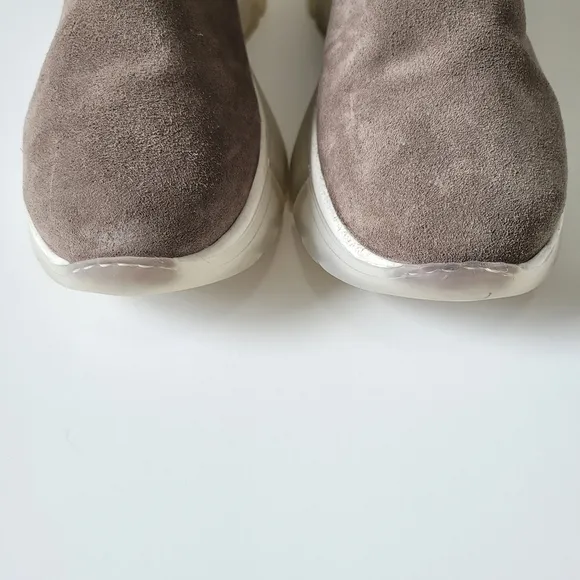 Seychelles Winded Sneaker Boot - taupe suede