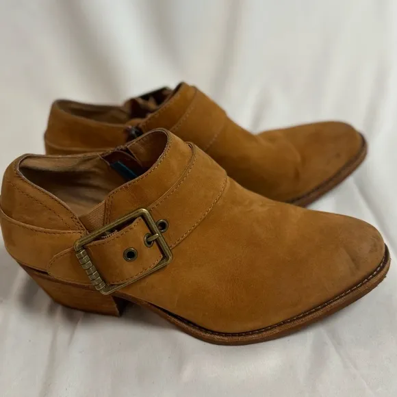 Söfft Women's Alvie Bootie women’s Sz 9 Tuscano Tan