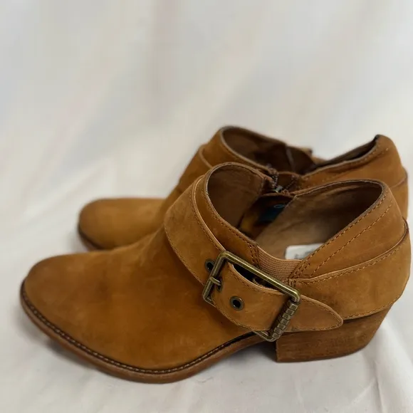 Söfft Women's Alvie Bootie women’s Sz 9 Tuscano Tan