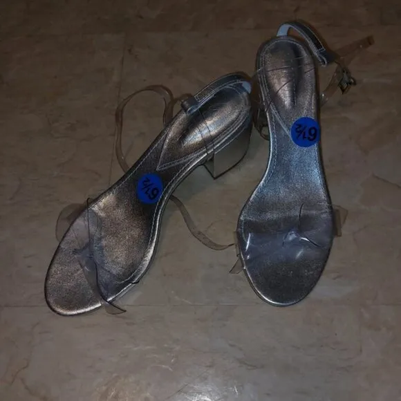 Shnutz Elyda mid silver bow tie anckle strap open toe sandals size 6.5B …