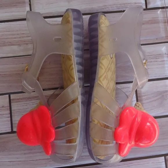 SIZE 3. Mini Melissa girl's jelly sandals.