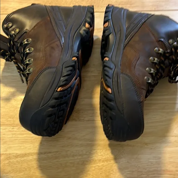 Skechers Brown and Black Outdoor Boots with Ankle Support.  Waterproof, orthotic