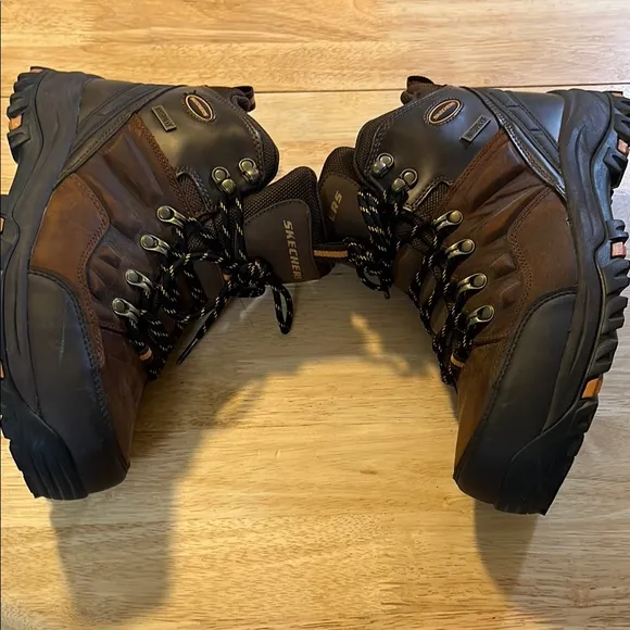 Skechers Brown and Black Outdoor Boots with Ankle Support.  Waterproof, orthotic