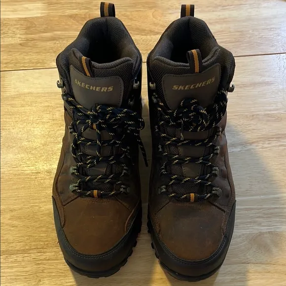 Skechers Brown and Black Outdoor Boots with Ankle Support.  Waterproof, orthotic