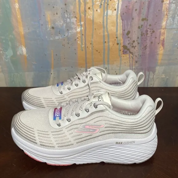 Skechers  Go Run Max Cushion  Elite 2.0 Women's Natural Pink Sneakers 8 NWOT
