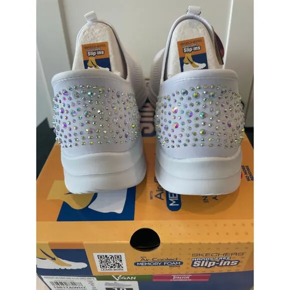 Skechers NIB White Ultra Flex 3.0 with sparkled stones, slip in shoe ladies 10