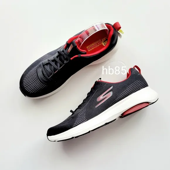Skechers Ultra GoRun Viz Tech Scorcher Black Red Men's 13