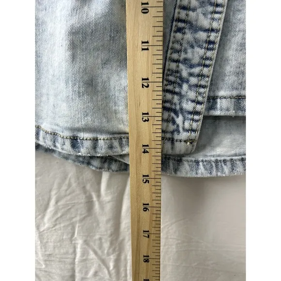 Skort Skirt Shorts Light Acid Wash Size 17 Denim Blue Jean No Boundaries NOBO