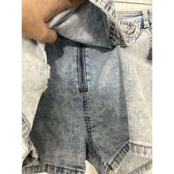 Skort Skirt Shorts Light Acid Wash Size 17 Denim Blue Jean No Boundaries NOBO
