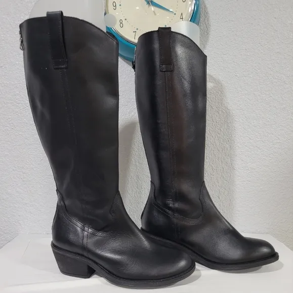 Sofft Astoria tall Leather Riding Boots 7.5