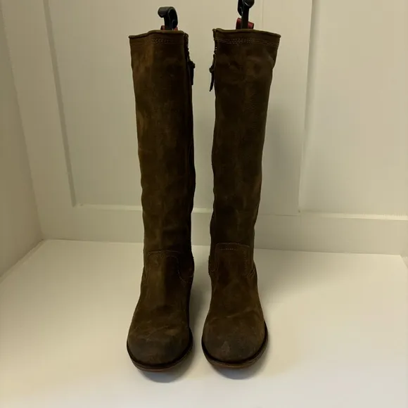 Sofft Bluma Knee High Boot Distressed Suede Sz 6M