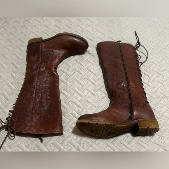 Sofft Sharnell Women's 8M LeatherTall Lace Up Riding Boots.