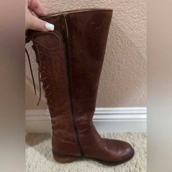 Sofft Sharnell Women's 8M LeatherTall Lace Up Riding Boots.