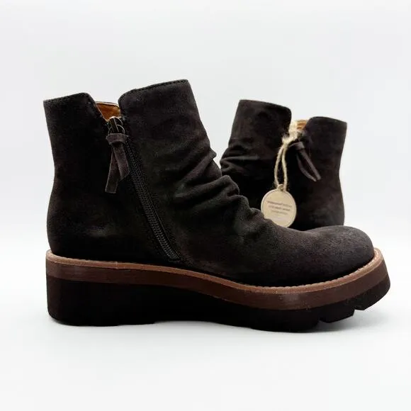 Sofft Womens Pecola Boot US Size 7 EU 38 Dark Brown Waterproof Suede Leather NIB