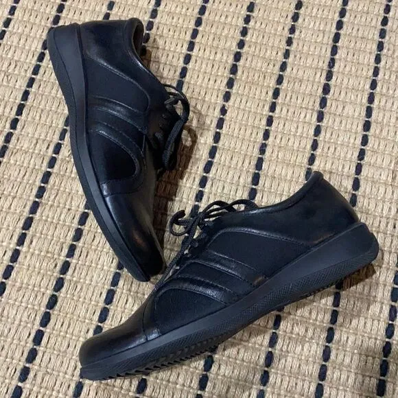 Softwalk Topeka Black shoes Size 9N B17A