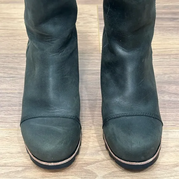 Sorel Addington Tall Leather Boots in Black Size 7.5