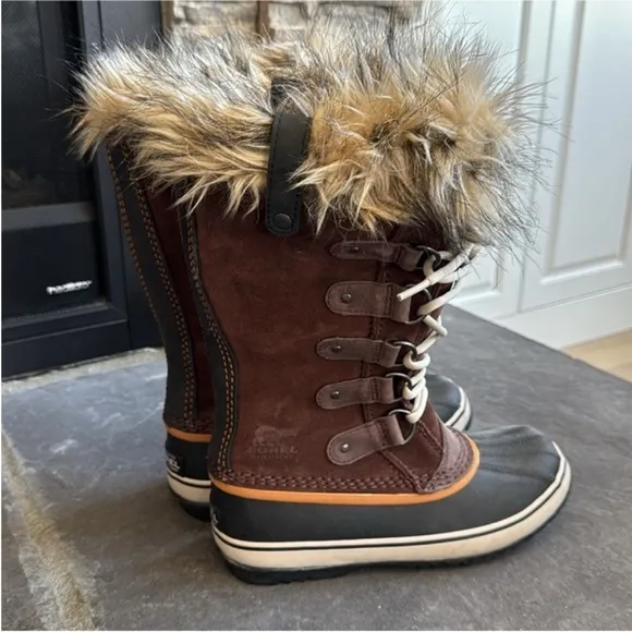 Sorel Brown and Black Winter Boots with Fur Lining