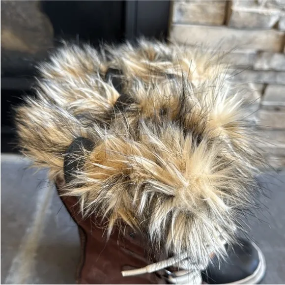 Sorel Brown and Black Winter Boots with Fur Lining