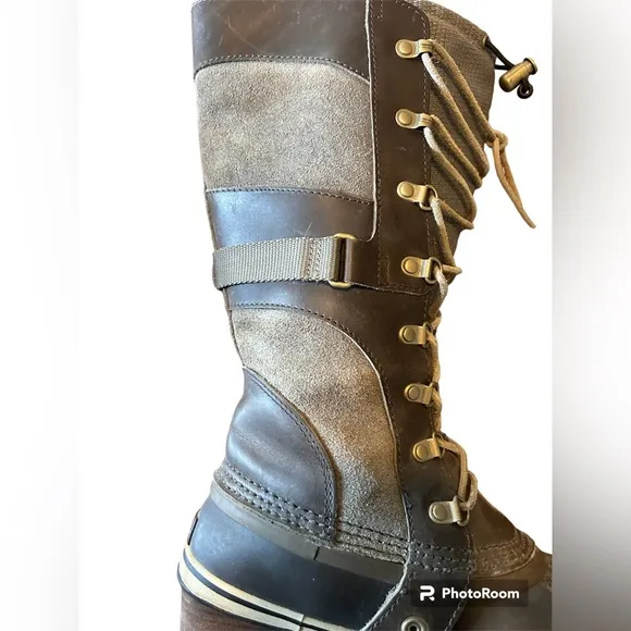 Sorel Conquest Carly woman’s boot size 7