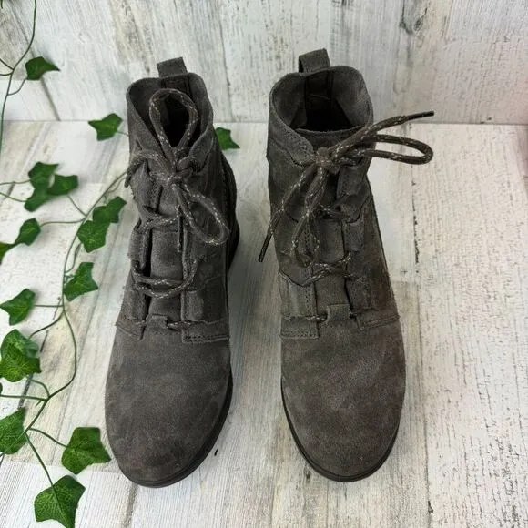 Sorel Evie Suede Wedge Ankle Boots Size 8