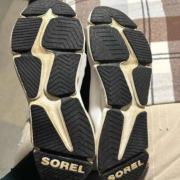 Sorel Hicking Boots - W 11