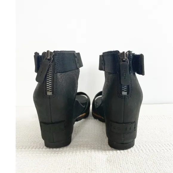 SOREL Joanie II Wedge Sandals Black Womens size 9.5