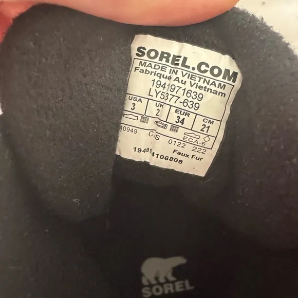 Sorel kids Whitney II Short Lace winter snow Boots in pink size 3