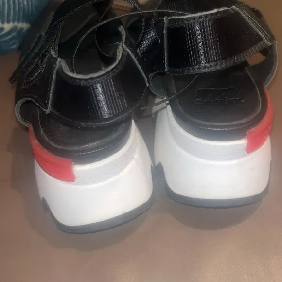Sorel Kinetic Impact Ankle Strap Platform Sandals Size 9.5 Black